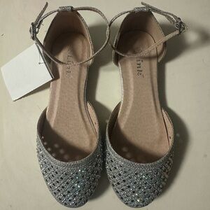 Flat shoes silver/rhinestone New PS Size 2 Girl